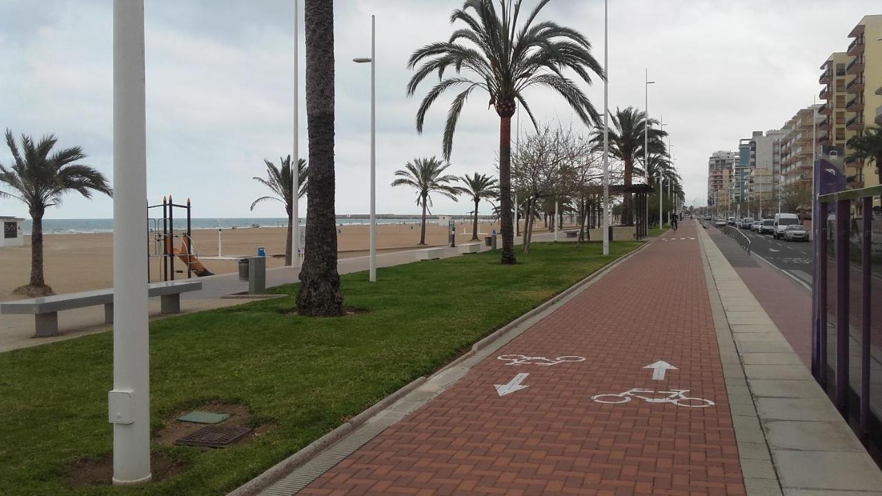 203 I Posada Del Mar I Encantador Hostel En La Playa De Gandia Экстерьер фото